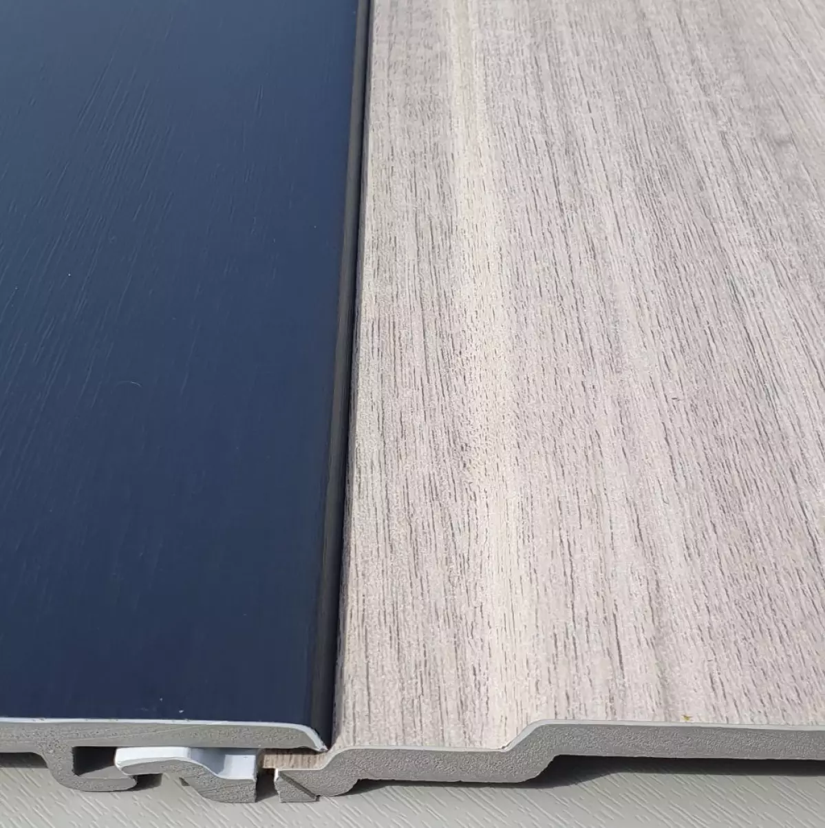 profilé long plaxé